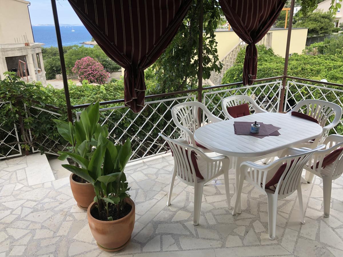 Villa Lorenta Apartments Primosten Exterior photo